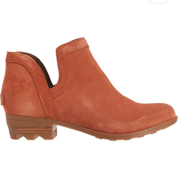 NIB Sorel Lolla Cut Out Booties Suede -Waterproof - Picture 4 of 11